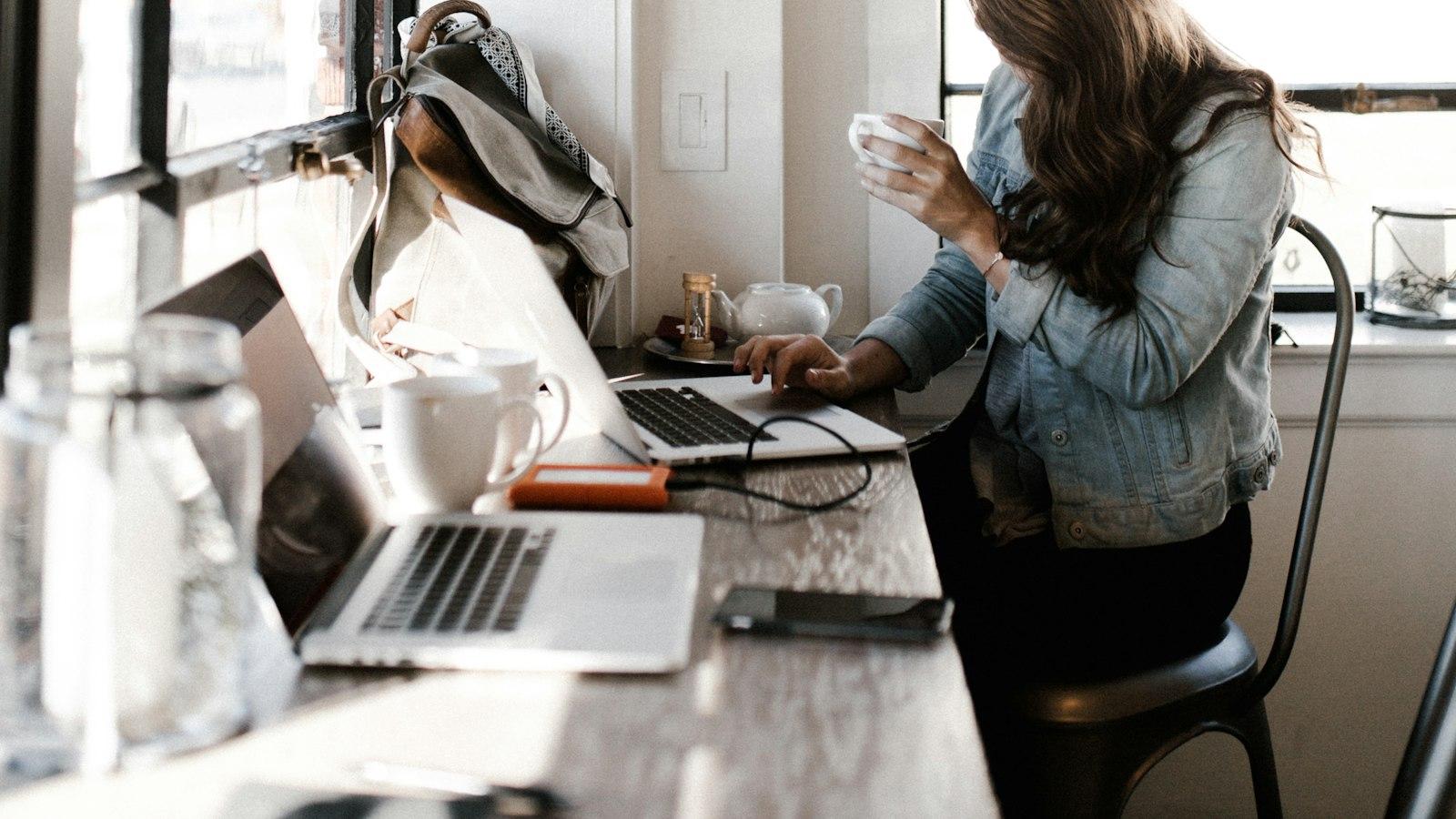 Freelance İşte Başarılı Olmak İçin İzlenmesi Gereken Adımlar